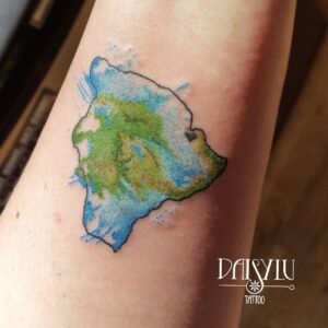 watercolor Hawaiian island tattoo