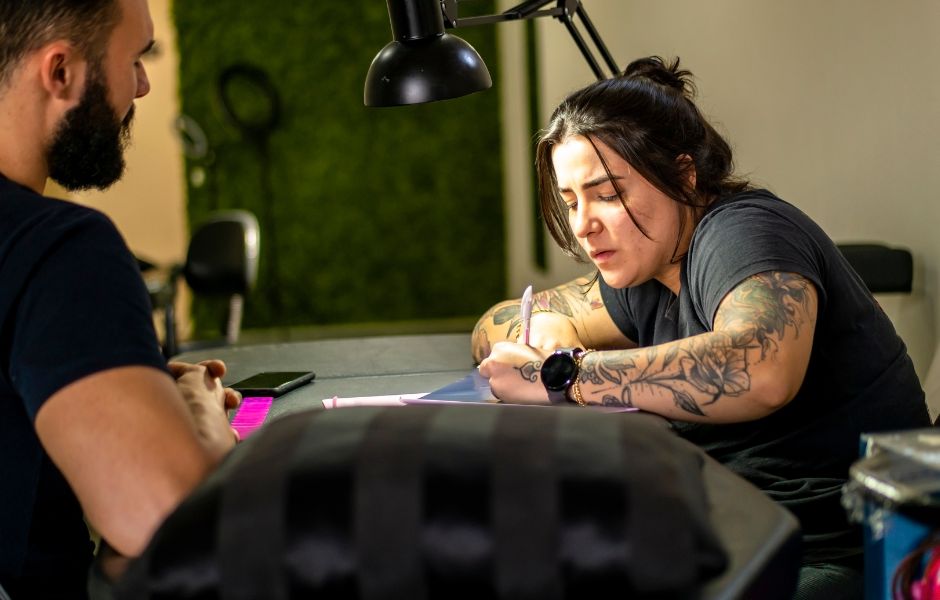 Comenzando tu carrera de tatuaje en Los Ángeles