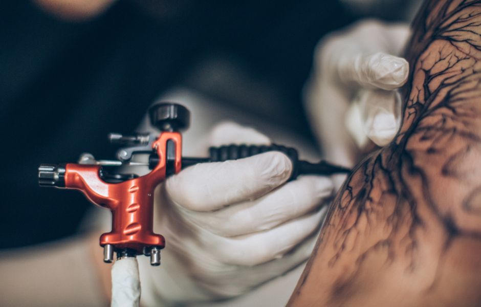Lo que nunca deberías hacer en la industria del tatuaje