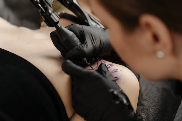Haga que su negocio de tatuajes sea más rentable: equipos de alta calidad