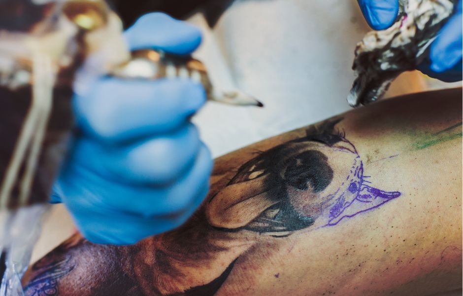 Gana más dinero como tatuador en Chicago