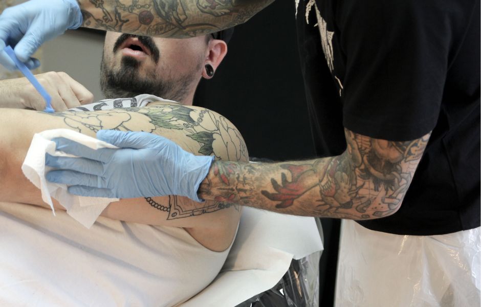 cambio de carrera al arte del tatuaje en Filadelfia